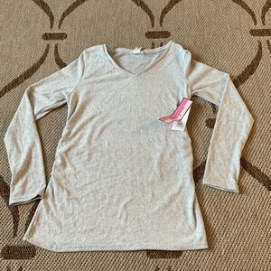 Winter wren maternity long sleeve shirt
